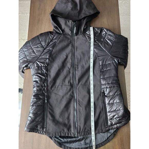Women's GUESS Black Mixed Puffer softshell Hooded Zip Up Jacket Size L High Low - Picture 10 of 10